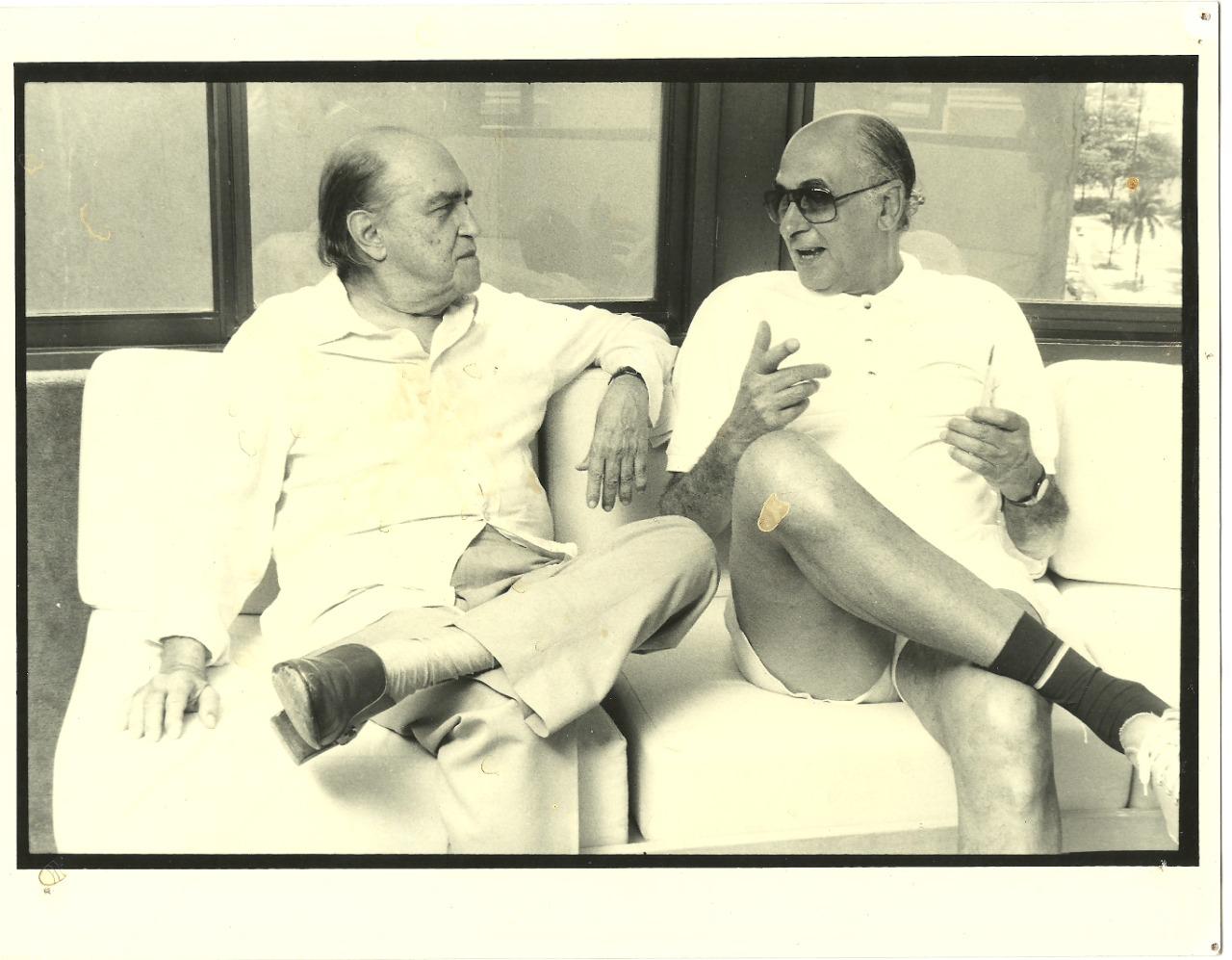 Com Oscar Niemeyer.